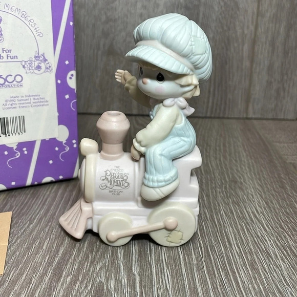 Precious Moments 1992 All Aboard For Birthday Club Fun Birthday Club - Picture 1 of 10